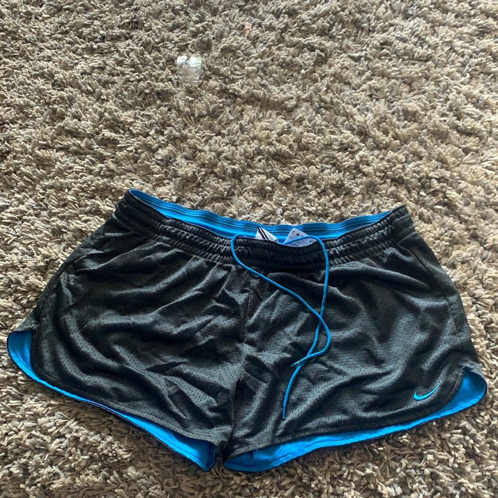 COPY - Nike Dry Fit Fuscia Shorts Size L